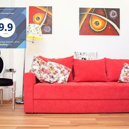 شقة بوخارست  في Fancy 1Bd Family Friendly In Historical Centre المظهر الخارجي الصورة