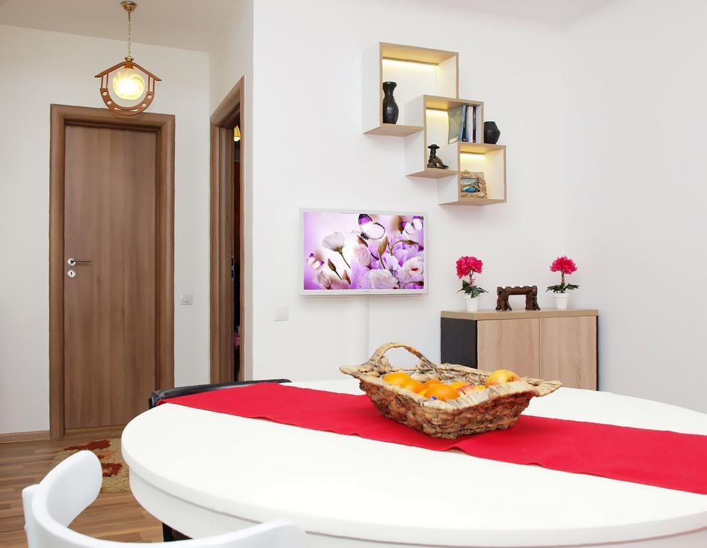شقة بوخارست  في Fancy 1Bd Family Friendly In Historical Centre المظهر الخارجي الصورة