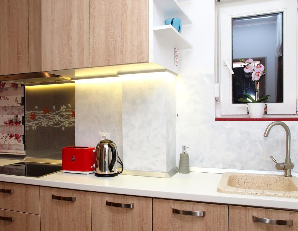 شقة بوخارست  في Fancy 1Bd Family Friendly In Historical Centre المظهر الخارجي الصورة